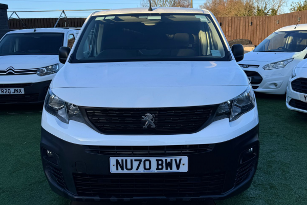 WhatsApp Image 2025-03-01 at 08.38.22 (1)