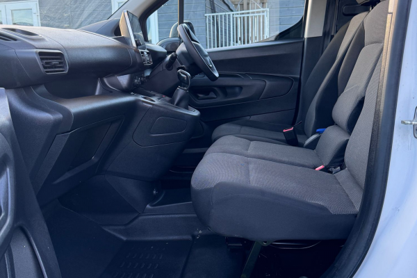 WhatsApp Image 2025-03-01 at 08.38.22 (2)