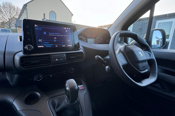 WhatsApp Image 2025-03-01 at 08.38.22 (3)